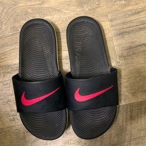 Pink & Black check Nike Slides
